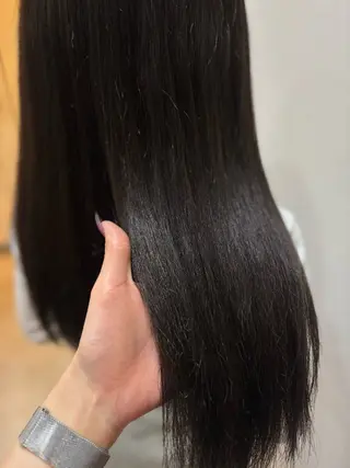 ロング カラー 堀口 鈴花のヘアスタイル