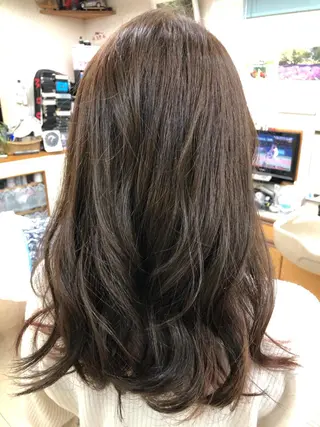 セミロング カラー 石塚 浩のヘアスタイル