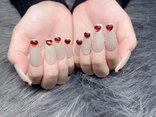 ミディアム ネイル 《LB》ラブリエ Nail&eyeのマツエク・マツパデザイン
