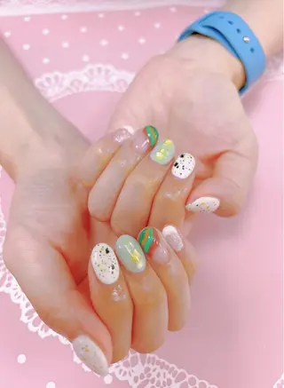 ネイル はぴねす所属・横浜 美夢のネイルデザイン