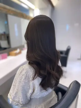 ロング カラー 赤み消し透明感カラー オオヤマのヘアスタイル