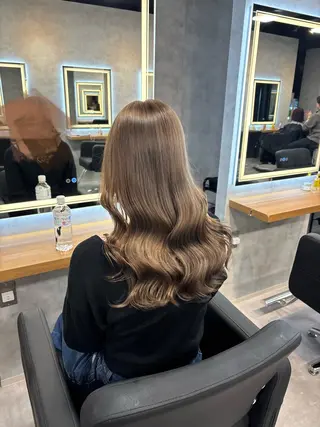 ロング カラー パーマ ヘアアレンジ 透明感ブリーチカラー 🌈TOMOHIROのヘアスタイル