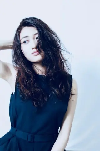 ロング 加藤 拓麻のヘアスタイル