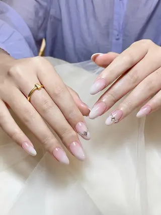 ネイル FuFu.Nail 2️⃣番のネイルデザイン