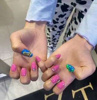 ネイル TSUNA 🌙 Lim 五反田のマツエク・マツパデザイン