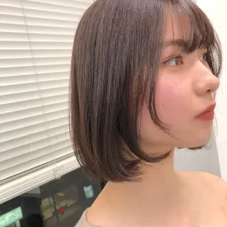 ショート ハイトーン×レイヤー カットTAKUMIのヘアスタイル