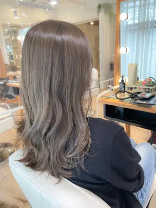 ロング カラー ✨カラー支持No.1 🧸ワキ カナコ🧸のヘアスタイル