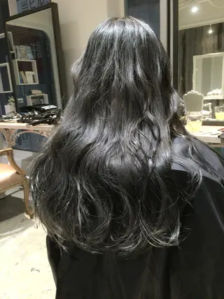ショート ミディアム セミロング ロング カラー パーマ ヘアアレンジ メンズ メンズハイトーン メンズバレイヤージュのヘアスタイル