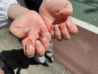 ネイル はばすみれ🎀ﾈｲﾙ 光ﾌｪｲｼｬﾙ ﾍｱのネイルデザイン