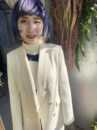 ショート qiie リタッチ 黒染め　ワンカラーのヘアスタイル