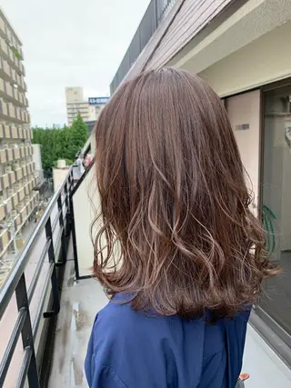 ミディアム カラー パーマ ヘアアレンジ メンズ キッズ ネイル マツエク・マツパ 切りっぱなしヘアボブ ミディアムヘアRYOのヘアスタイル