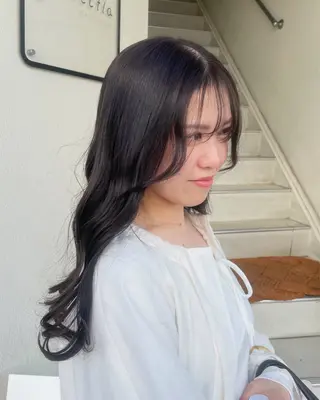 ロング 仲田 野愛のヘアスタイル