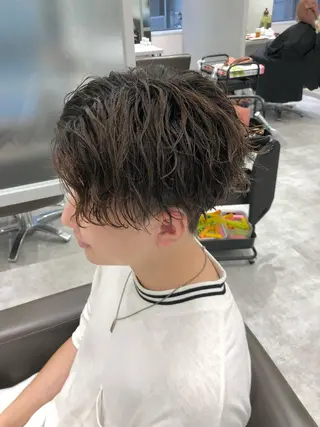 ショート カラー パーマ メンズ 関西センターパート メンズモデル募集のヘアスタイル