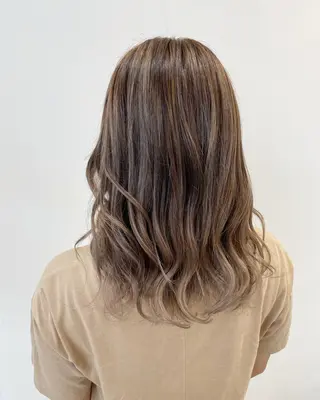 ミディアム カラー 大橋 輝久のヘアスタイル