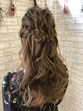 ロング ヘアアレンジ クボキ サヤのヘアスタイル