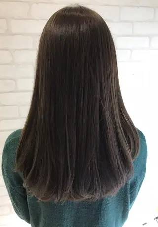 ロング カラー 金沢 広美のヘアスタイル