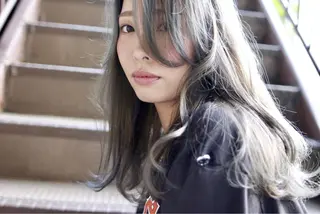 ロング カラー 松田 由貴のヘアスタイル