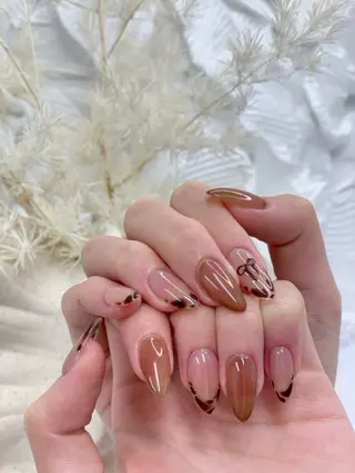 ネイル Lynn_ Nailのネイルデザイン