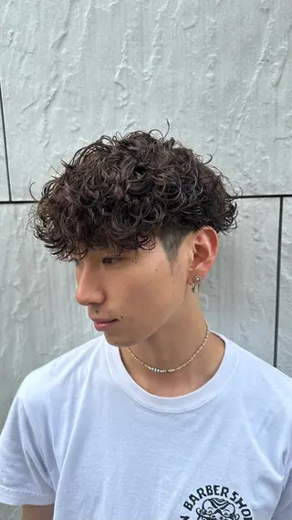 ミディアム パーマ メンズ メンズ特化🔥 渡邉愛斗のヘアスタイル