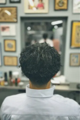 ミディアム パーマ メンズ 池袋メンズパーマ フェード純平のヘアスタイル