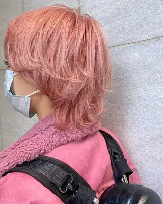 ショート カラー 松岡 俊輔のヘアスタイル