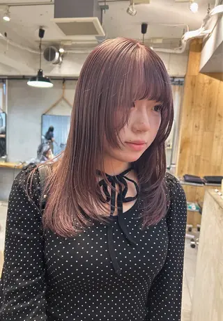 ミディアム カラー ハイトーンボブ 前田 表参道 グレージュのヘアスタイル