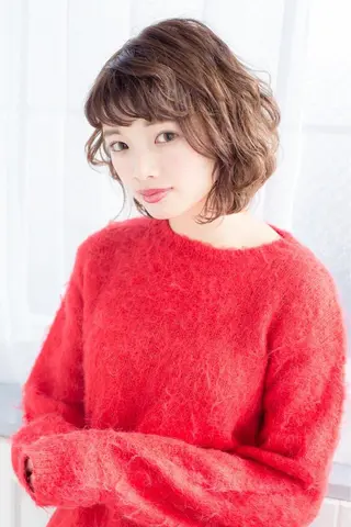 ショート カラー パーマ 朝比奈 志保のヘアスタイル
