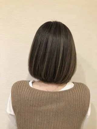 セミロング カラー 艶カラー／ 夢叶のヘアスタイル