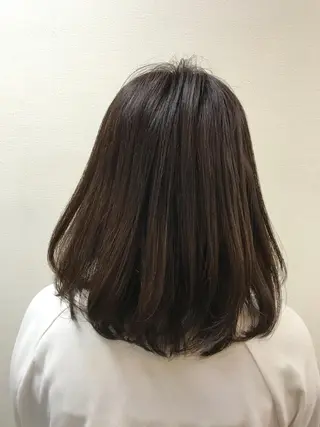 ミディアム カラー 吉森 満俊のヘアスタイル