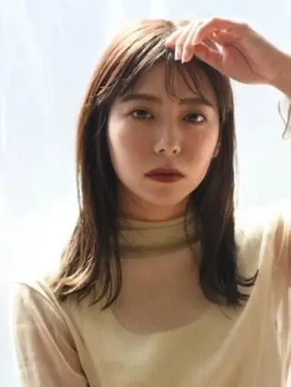 セミロング カラー WATANABE YUTOのヘアスタイル