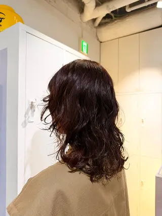 セミロング カラー パーマ 中司 莉菜のヘアスタイル