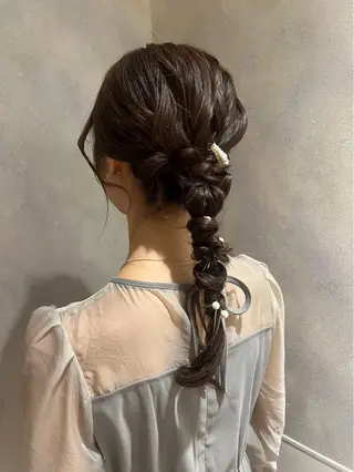 ロング ヘアアレンジ いなだ さくらのヘアスタイル