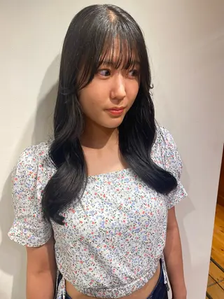 ロング カラー 軍司 美夏のヘアスタイル