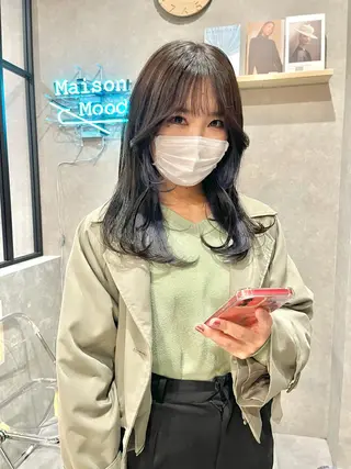 セミロング カラー 一ノ瀬 暁のヘアスタイル