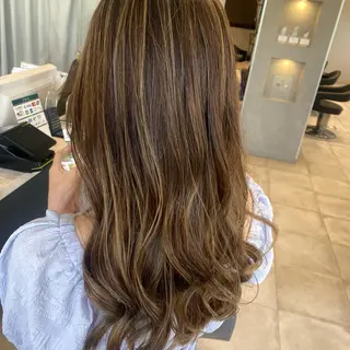 ロング カラー 久保田 茜のヘアスタイル
