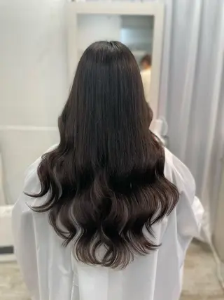 ロング カラー 韓国ヘア🤍髪質改善 🇰🇷AKANEのヘアスタイル