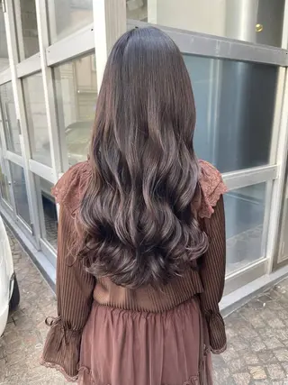 パーマ 見奈美 凜のヘアスタイル