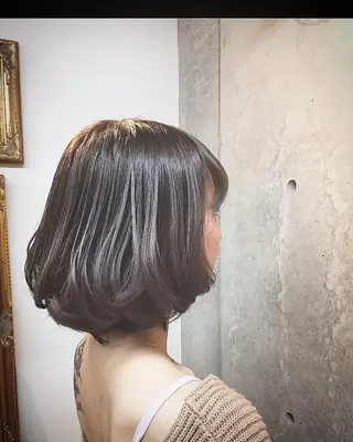 ミディアム カラー 及川 光のヘアスタイル