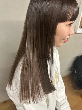 ロング カラー MAEDA MADOKAのヘアスタイル
