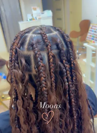 ヘアアレンジ Moons nail 💅✨のネイルデザイン