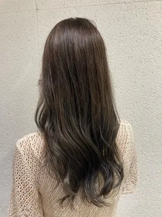 ロング カラー ミルクティー量産💙 💙ブリーチ特化💙のヘアスタイル