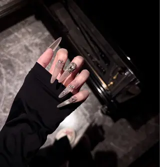ネイル Luna Gladeのネイルデザイン
