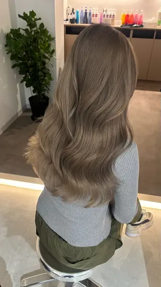 ロング カラー 🎀透明感× 赤み消し🎀正源のヘアスタイル
