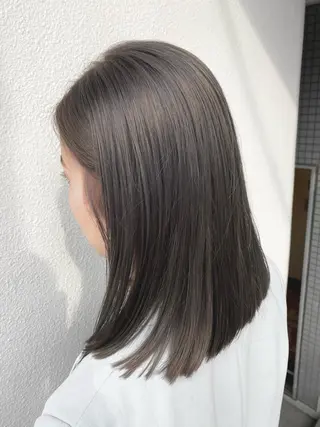 セミロング カラー ブリーチ koheiのヘアスタイル