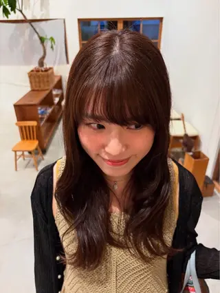 カラー shiozaki izumiのヘアスタイル