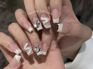 ネイル One Plus Nail Salonのネイルデザイン