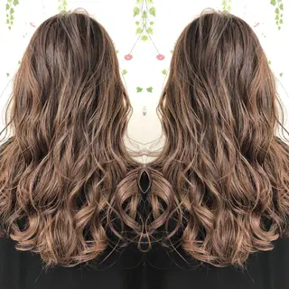 ロング カラー 三鷹で1番ショート ボブをカットする新谷のヘアスタイル