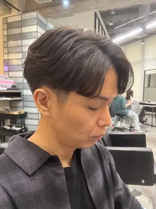 ミディアム センターパート🪽 SEIYAのヘアスタイル