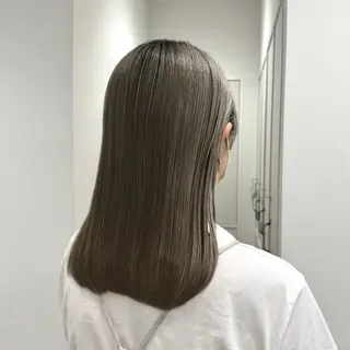 ミディアム カラー りな🪽カット /縮毛/透明感カラーのヘアスタイル