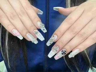 ネイル lucky nail 歌舞伎町のネイルデザイン